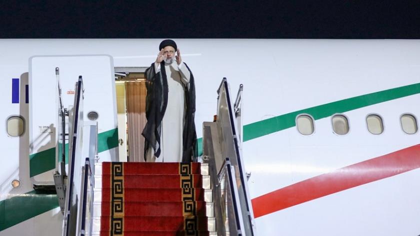 Iranpress: أعضاء مجلس النواب الباكستاني يرحبون بزيارة الرئيس الإيراني لـ إسلام آباد 