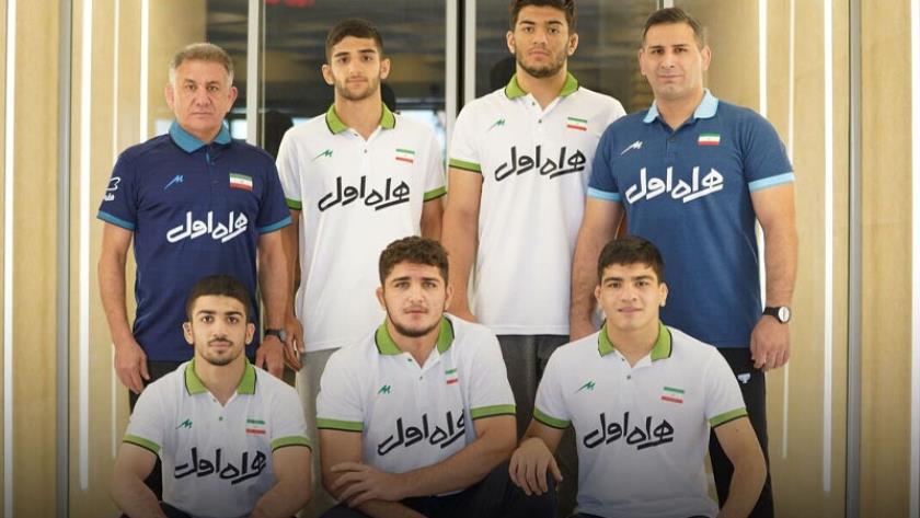 Iranpress: الشباب الإيرانيون يحرزون 4 ميداليات ملونة في المصارعة الحرة بجورجيا