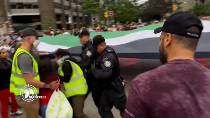 ایران برس: شرطة تورنتو تعتدي على أنصار فلسطين + فيديو