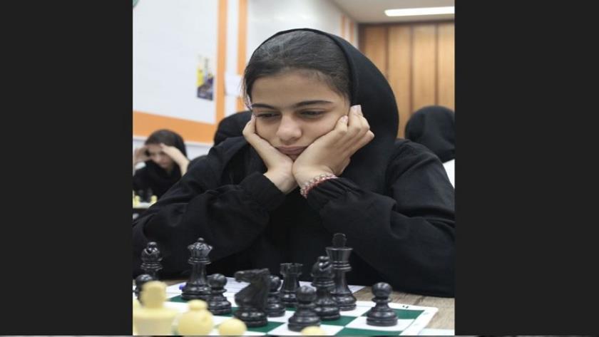 Iranpress: فتاة إيرانية تحصد ذهبية الشطرنج السريع تحت 16 عامًا في كازاخستان 