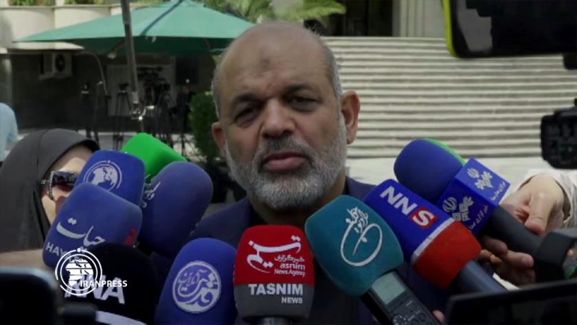 Iranpress: السعودية لم تقبل إقامة مراكز الاقتراع للانتخابات الرئاسية الإيرانية على أراضيها