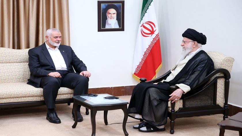 Iranpress: سماحة القائد المعظم يعزي الأمة الإسلامية والشعب الفلسطيني باستشهاد إسماعيل هنية