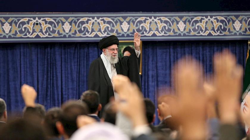 Iranpress: قائد الثورة: وجود أمريكا وبعض الدول الأوروبية في المنطقة سبب حروب هناك