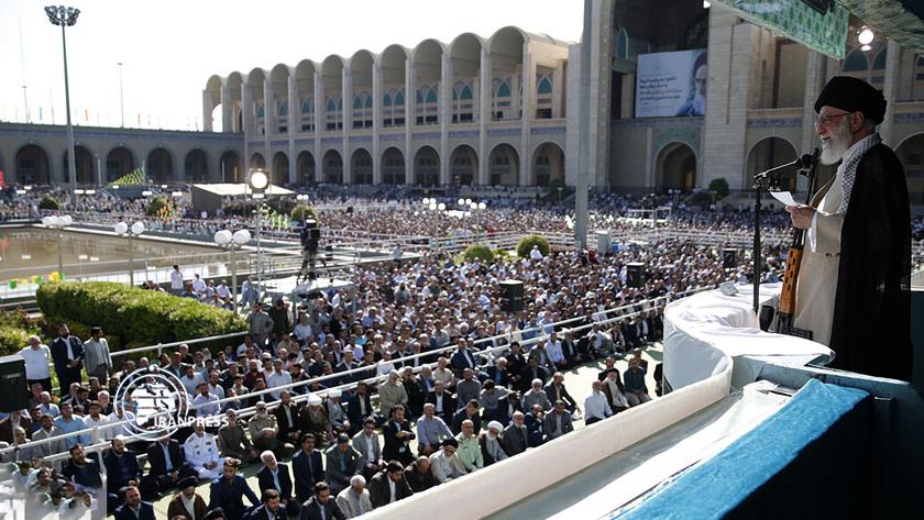 Iranpress: كلمة قائد الثورة الإسلامية باللغة العربية في صلاة الجمعة بطهران