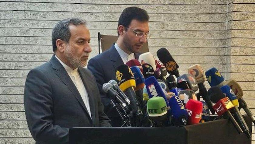 Iranpress: عراقتشي: إيران مستمرة في نصرة جبهة المقاومة