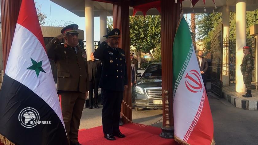Iranpress: وزير الدفاع السوري يستقبل نظيره الإيراني في دمشق
