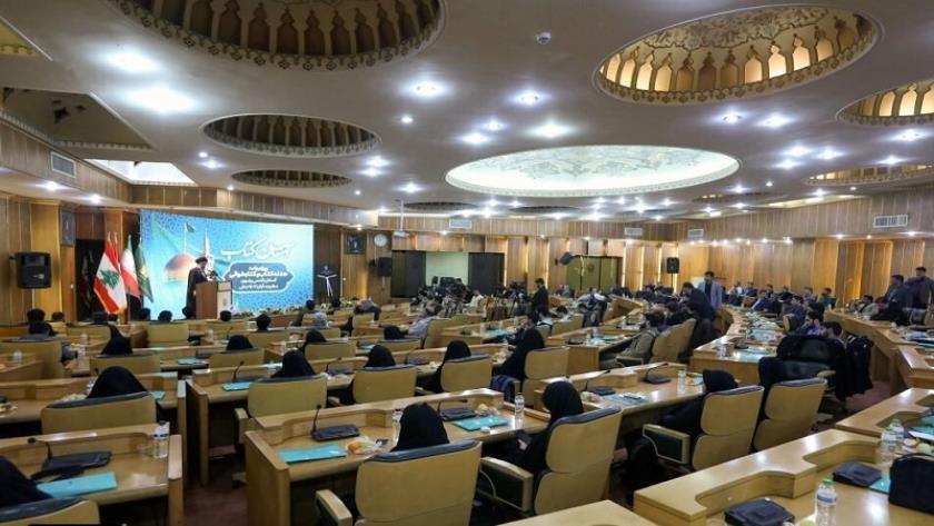 ایران برس: إزاحة الستار عن منشورات العتبة الرضویة المقدسة الجدیدة