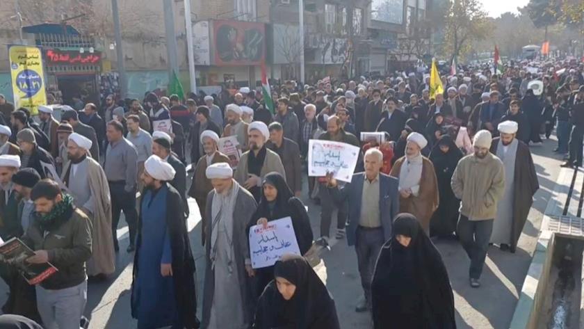 Iranpress: مظاهرات في مدينة قم الإيرانية تضامنًا مع الفلسطينيين بغزة