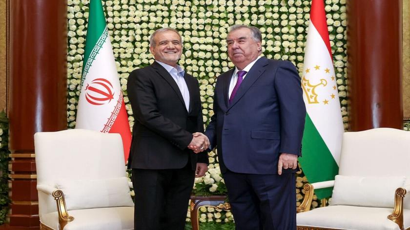 Iranpress: الرئيس بزشكيان: طاجيكستان شريك استراتيجي لإيران في المنطقة