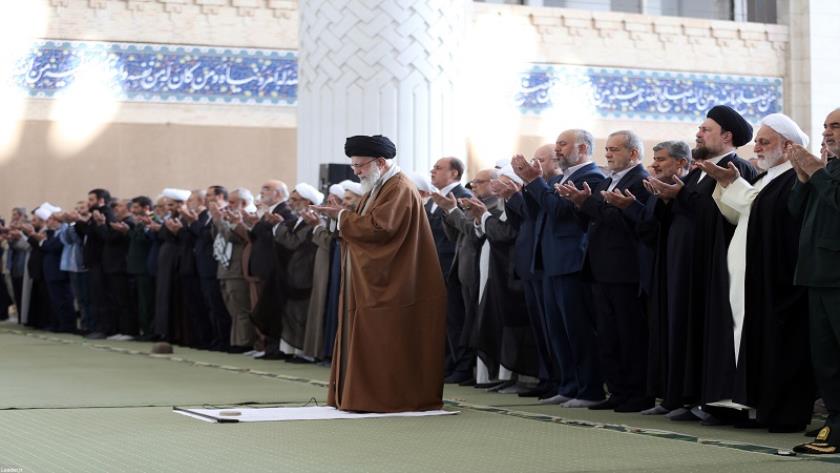 ایران برس: سماحة قائد الثورة: شهر رمضان ظاهرة توحيدية / مواقفنا كما كانت