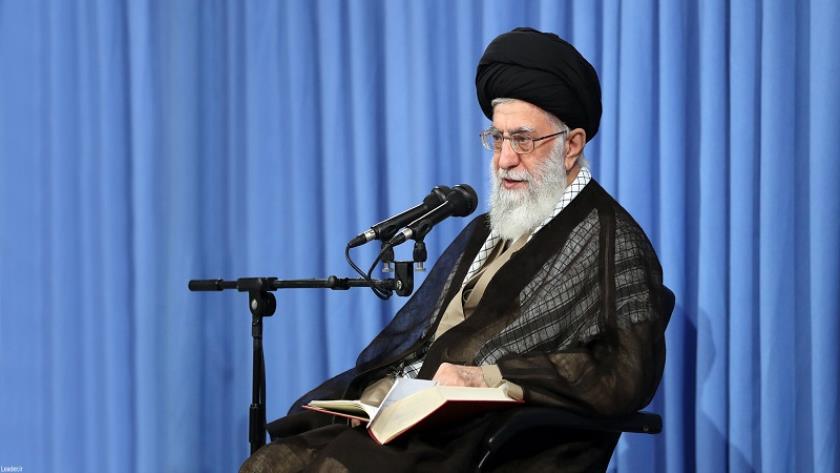 Iranpress: سماحة قائد الثورة يستقبل اليوم جمعًا من المعلمين من جميع أنحاء البلاد 