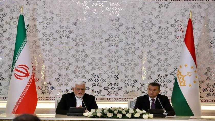 Iranpress: نائب الرئيس يغادر إلى دوشنبه للمشاركة في مؤتمر حماية المثالج الطبيعية 