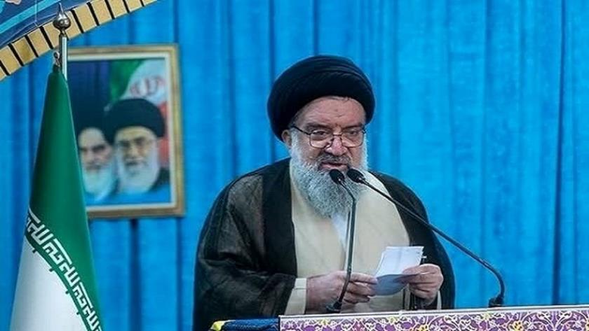 Iranpress: لا نسعى وراء القنبلة النووية ولن نتنازل عن حقنا بالاستخدام السلمي للطاقة النووية