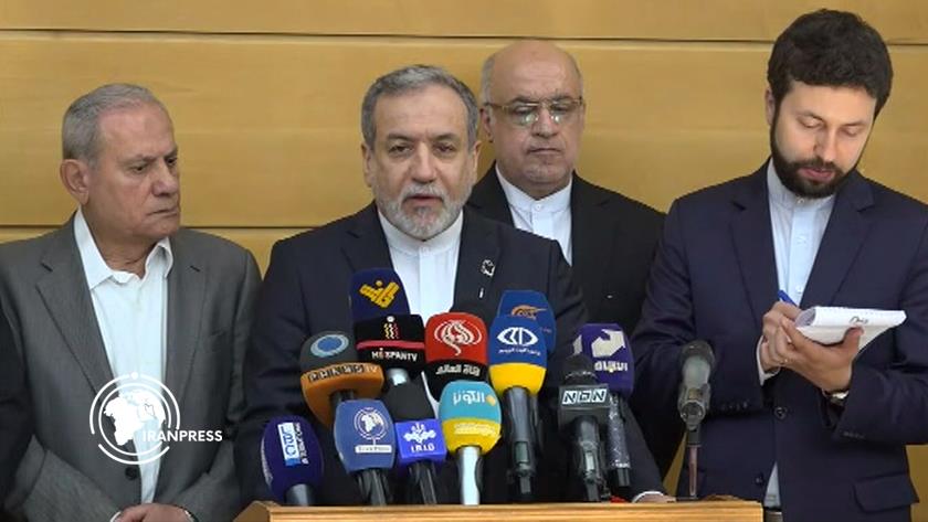 Iranpress: وزير الخارجية الإيراني يؤكد دعم لبنان سياسيًا وإعمارًا 