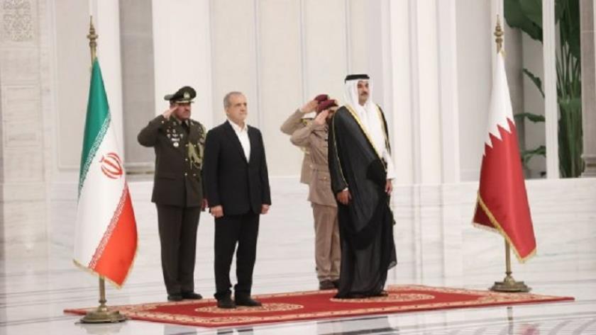 Iranpress: الرئيس الإيراني لأمير قطر: الشعب الإيراني سيصمد حتى النهاية ويدافع عن حقوقه المشروعة