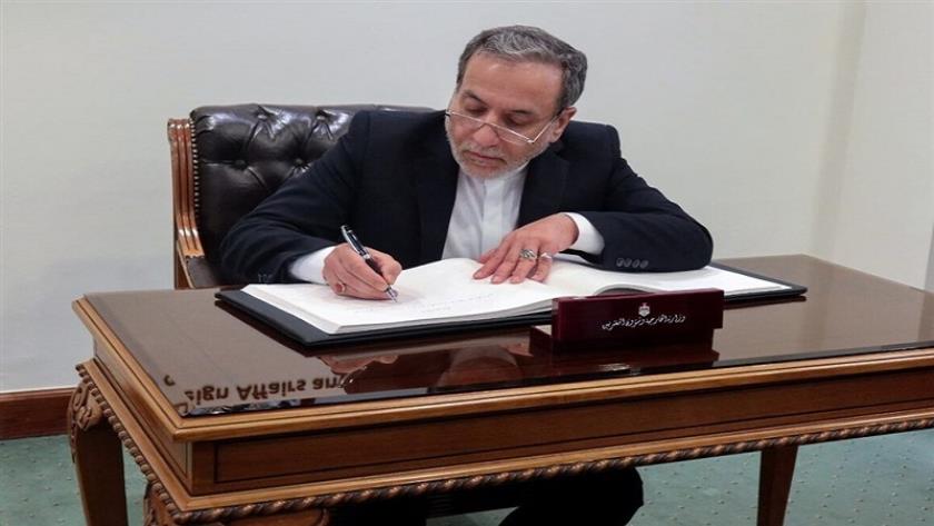 Iranpress: عراقجي يطالب مجلس الأمن بتحميل المعتدين على إيران تداعيات أعمالهم