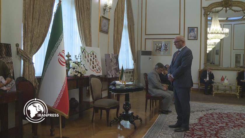 Iranpress: تركيا.. افتتاح سجل تذكاري لشهداء العدوان الصهيوني على إيران 