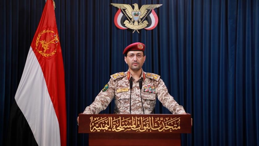 Iranpress: يحيى سريع: دفاعاتنا الجوية أجبرت طائرات للعدو الإسرائيلي على المغادرة 