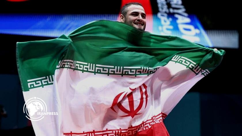 Iranpress: إيران تختتم منافسات المصارعة الرومانية بـ 4 ذهبيات وفضية وبرونزية في الرياض