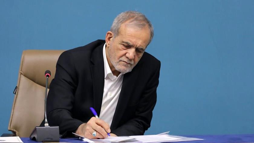 Iranpress: بزشكيان: خطة إيران لحل القضية الفلسطينية بديل عن المبادرات الفاشلة