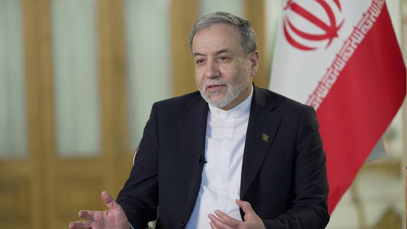 Iranpress: تأكيد إيران على مواصلة البرنامج النووي السلمي رغم قصف منشآتها
