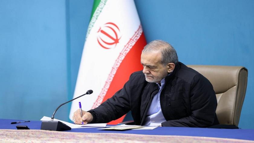 Iranpress: الرئيس بزشكيان يهنئ المسيحيين بميلاد السيد المسيح (عليه السلام)