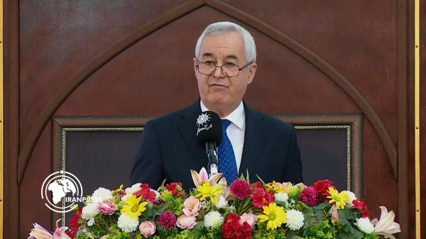 Iranpress: رودكي يعيد مجد الشعر الفارسي بعد قرنين من الصمت + فيديو