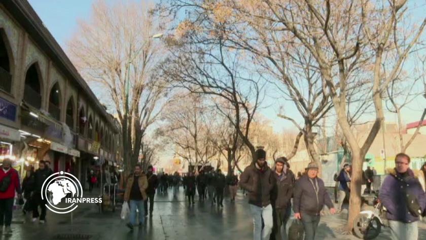 ایران برس: عودة الحياة إلى سوق طهران الكبير.. واستئناف النشاط التجاري في بيئة هادئة