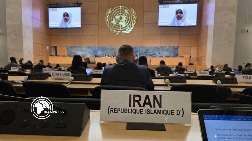 ایران برس: الطفلة الناجية من العدوان الأمريكي تطالب الأمم المتحدة بحماية الأطفال