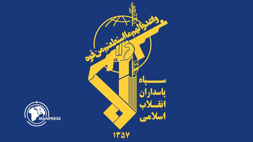 Iranpress: الحرس الثوري يسهتدف مواقع أمريكية في المنطقة ردًا على العدوان الأمريكي