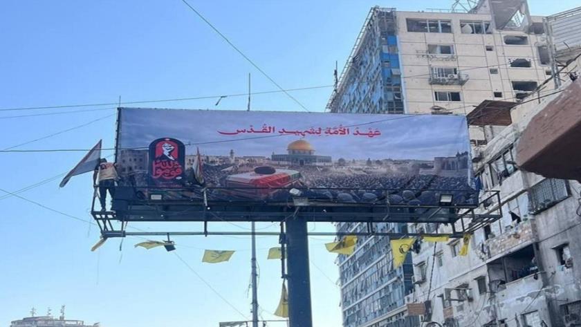 ایران برس: مدينة غزة تتزين بجدارية ’’عهد الأمة لشهيد القدس‘‘ تخليدًا لسماحة القائد الشهيد