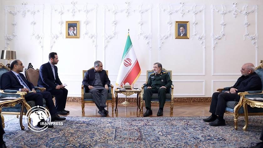 Iranpress:  محسن رضایی: إيران وباكستان عمقان استراتيجيان لبعضهما البعض