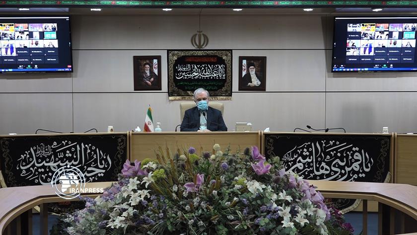 Iranpress: Collaboration, key to overcome COVID-19: Health min
