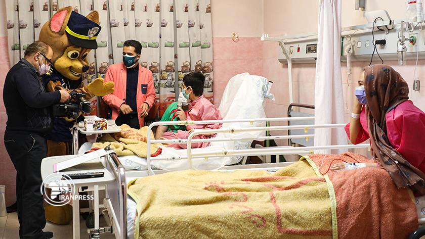Iranpress: Isfahan hosts Butterflies smile celebration for COVID-19 patients