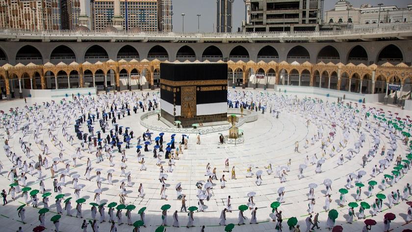 Iranpress: Saudi Arabia allows Umrah as of Sunday