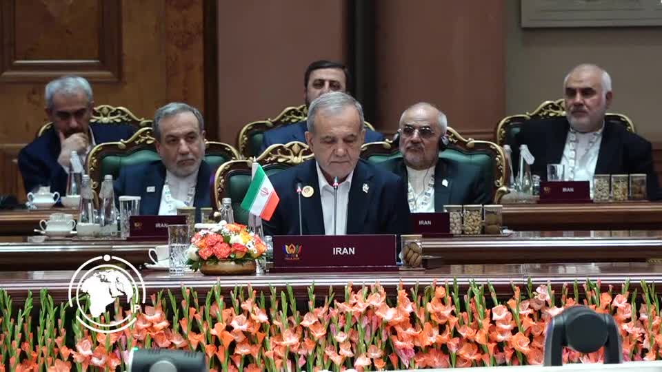 Iranpress: Pezeshkian: Iran Supports Independent Financial Cooperation Among BRICS Members